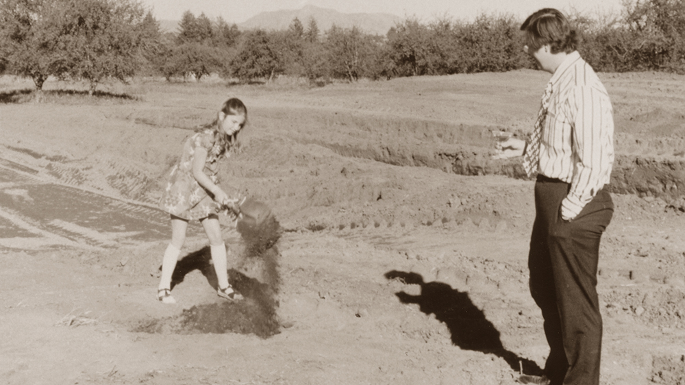 HistorySlider_1972_Groundbreaking_1000x562